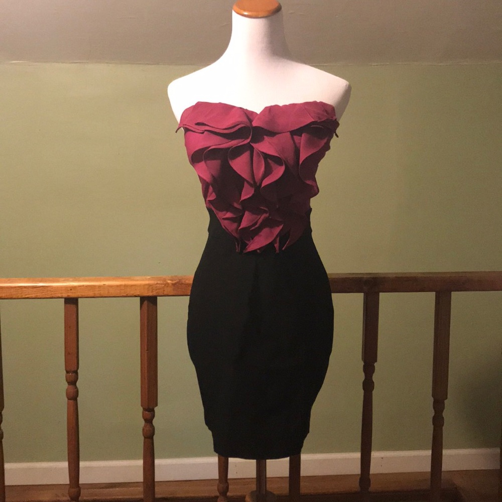 🎉 Host Pick 🎉 Body Central dress. With frills